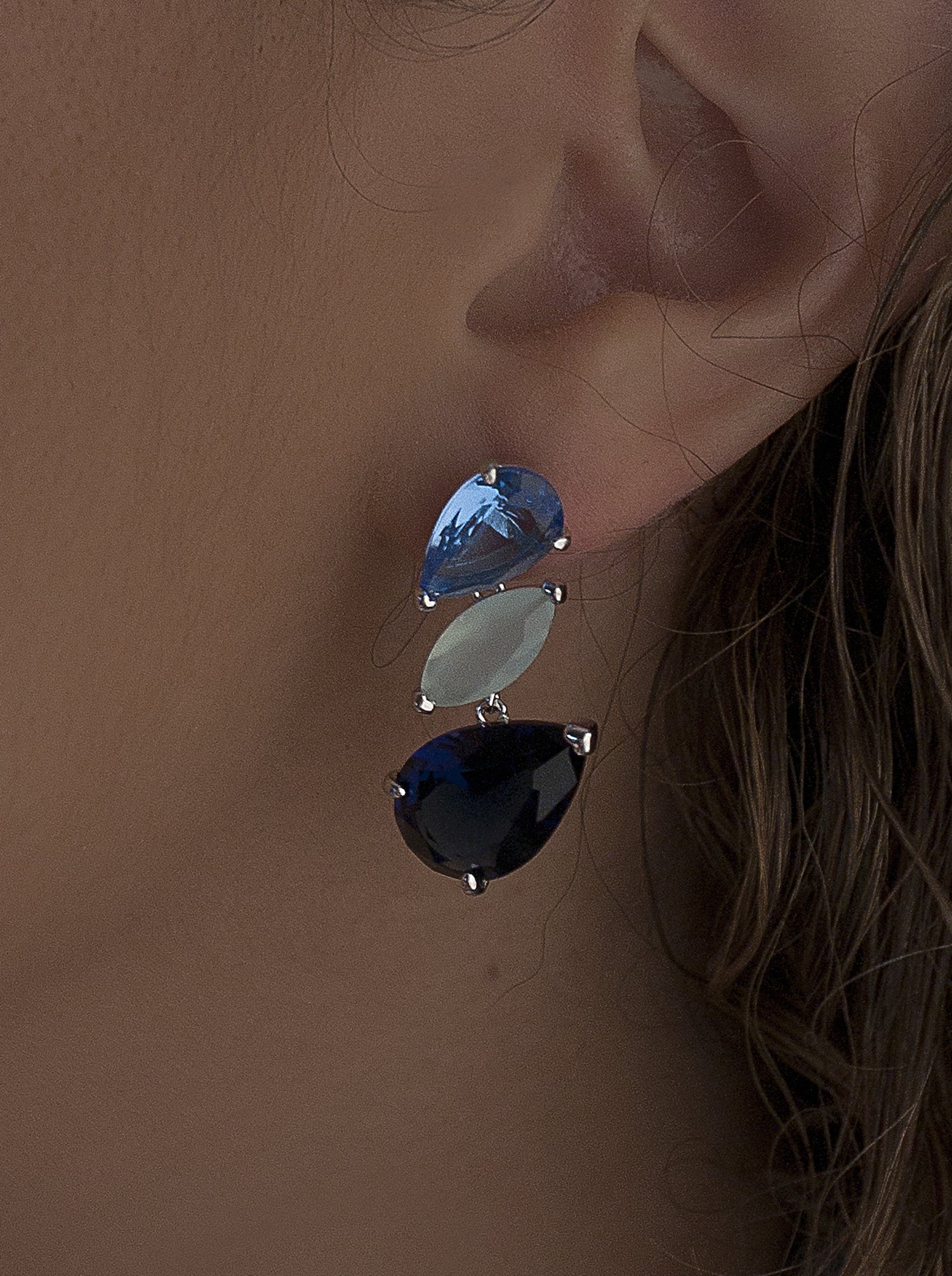 Pendientes de piedras de colores diseño tres gemas tono azul