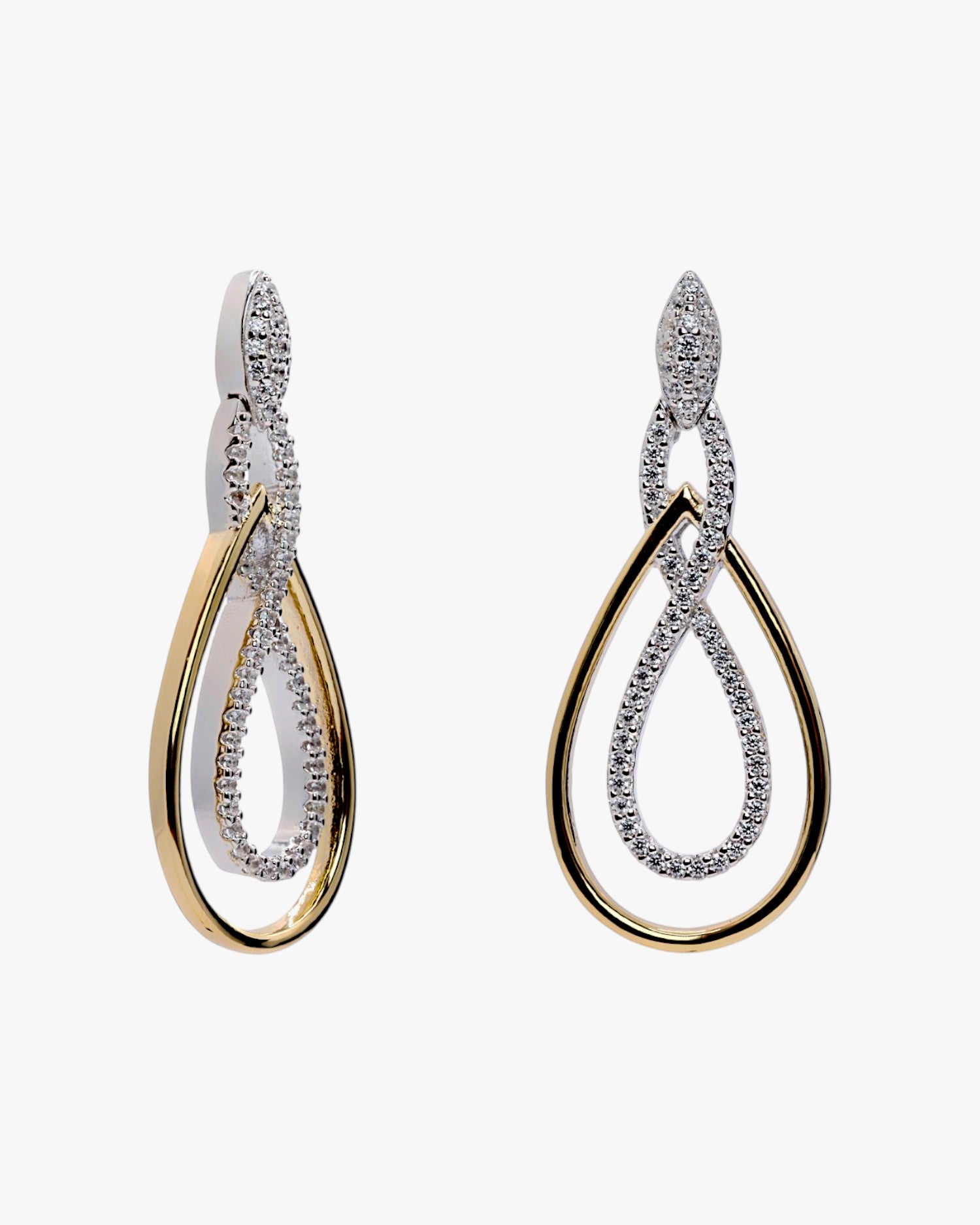 Pendientes bicolor de plata diseño lágrima con circonitas