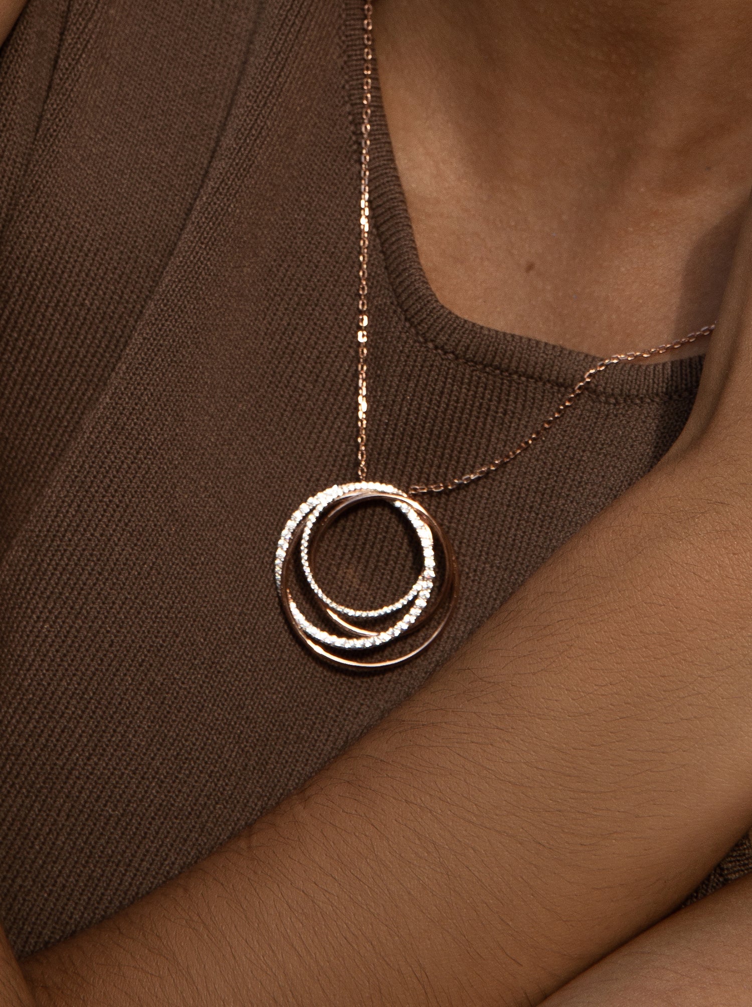 bicolore pendentifs design cercles imbriqués