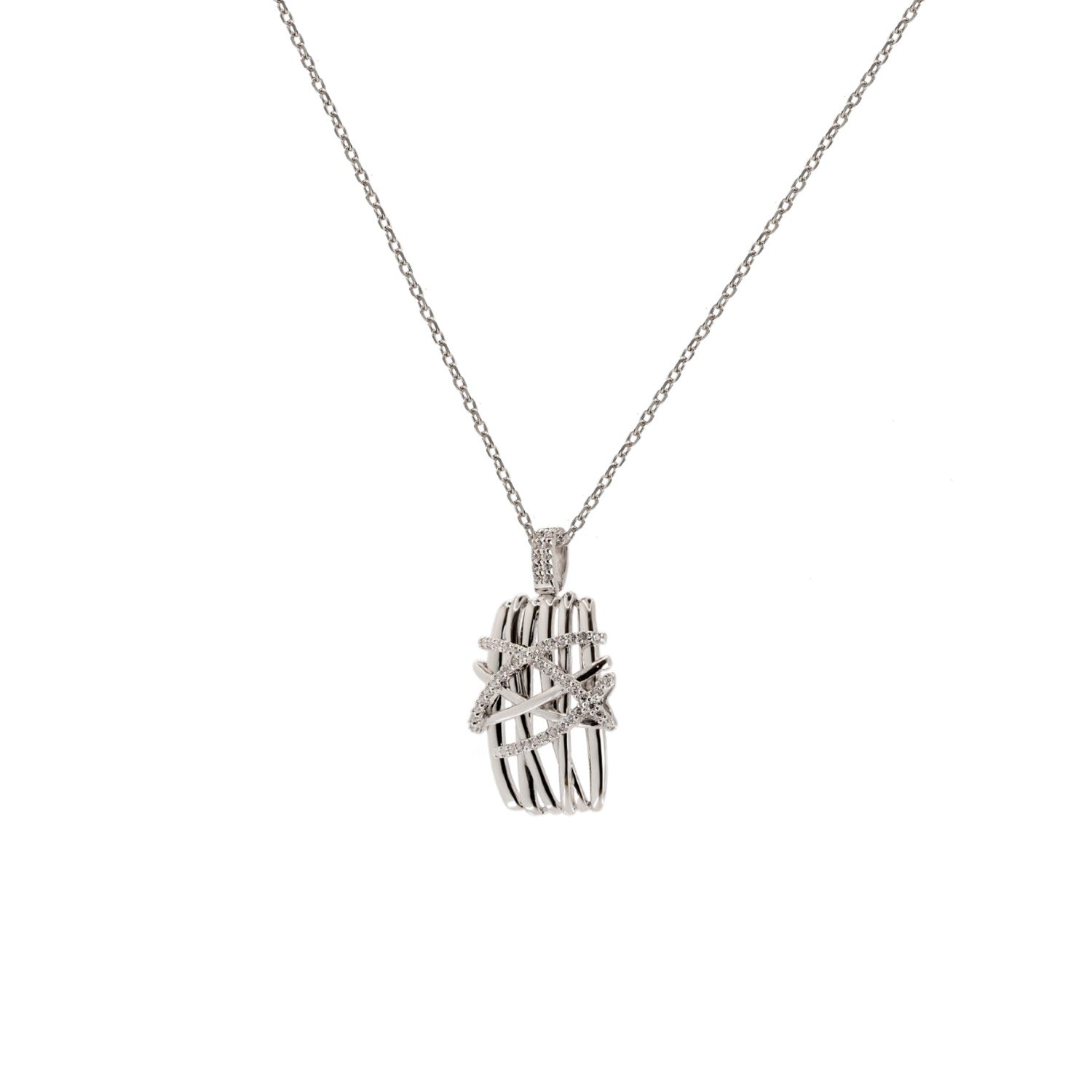 pendentif argent brillante avec détails croisés