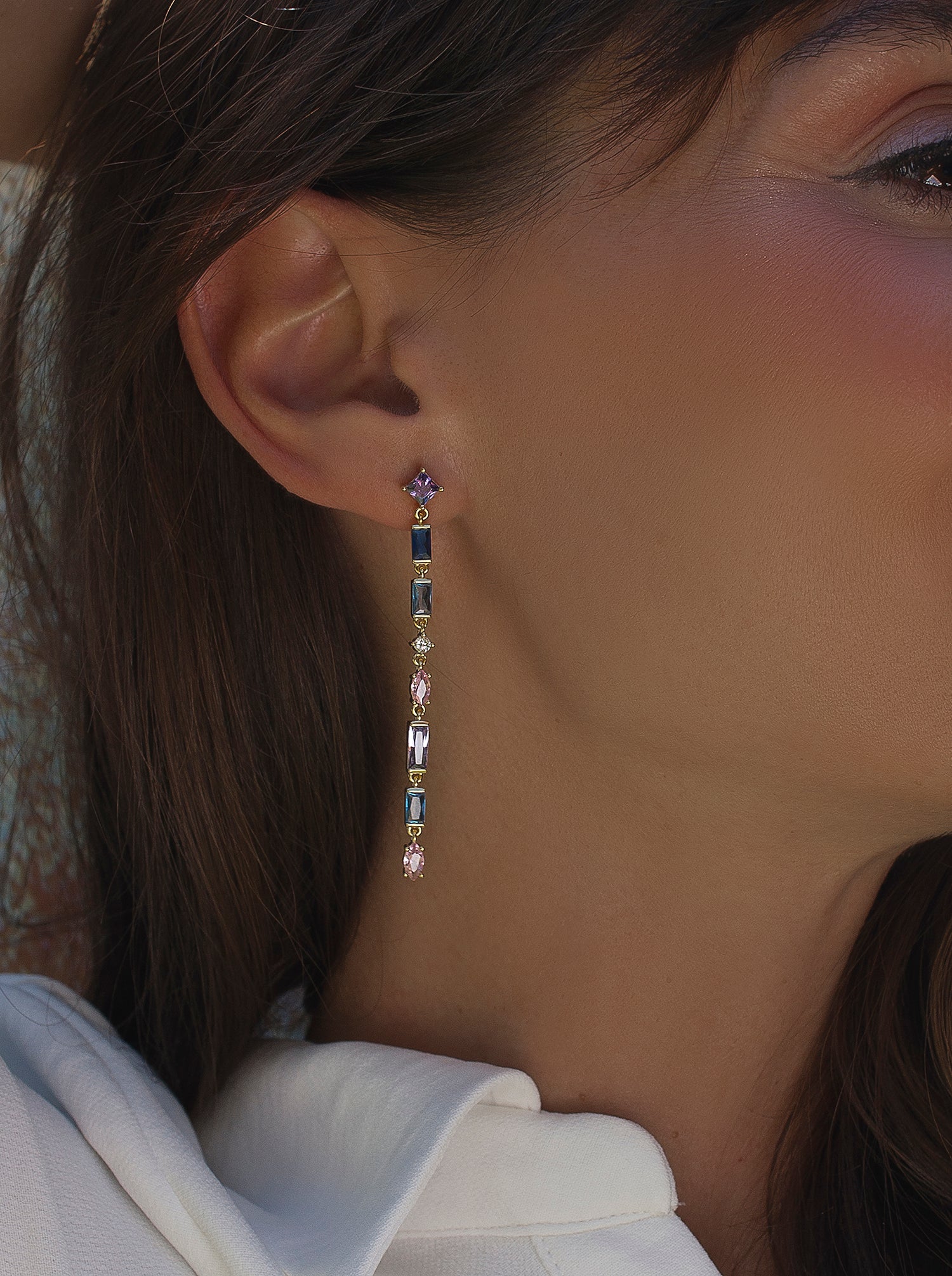 Pendientes largos de gemas diseño multicolor