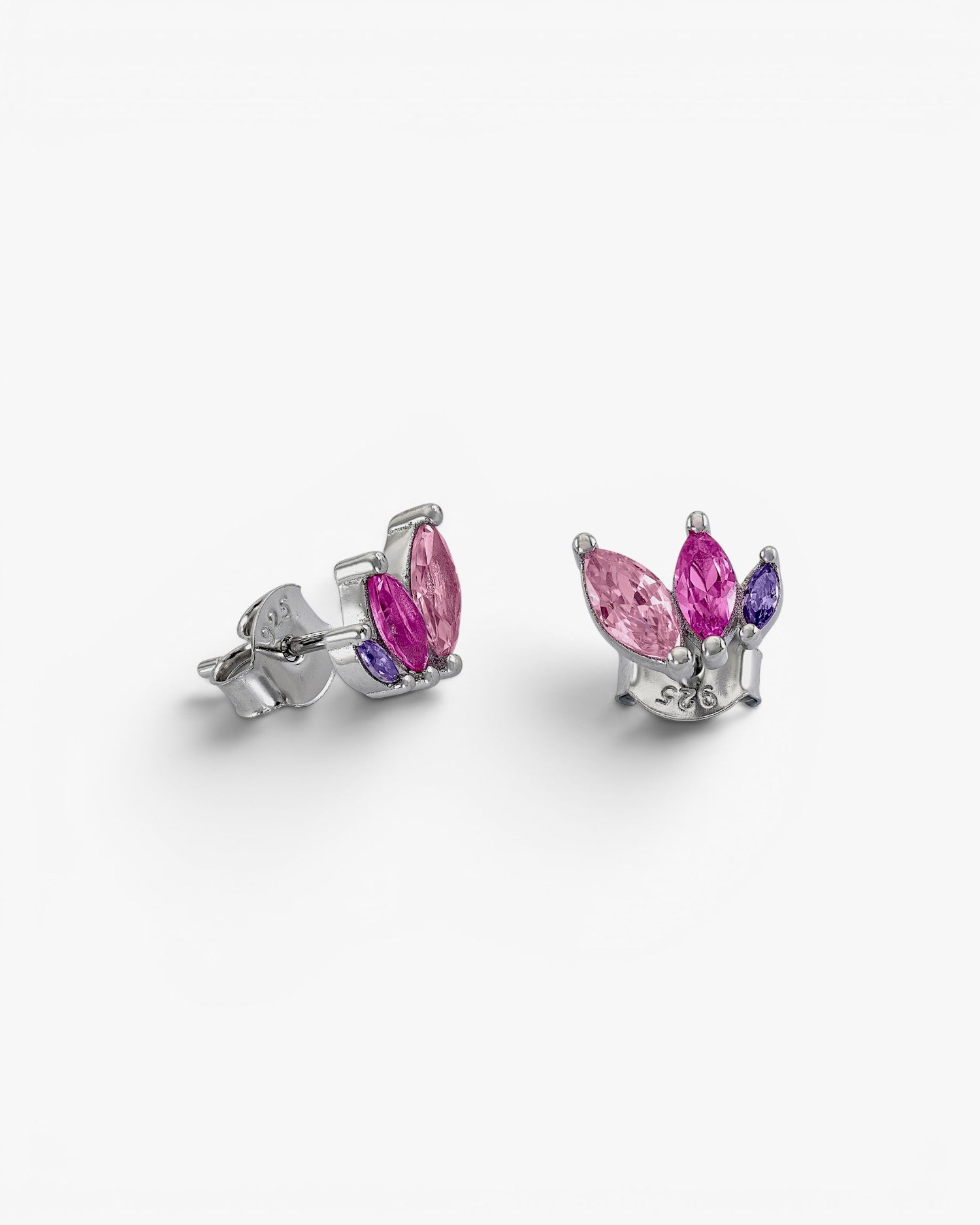 Pendientes pequeños con gemas en tonos rosados