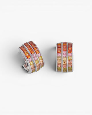 Pendientes cierre omega triple raíl tonos cálidos