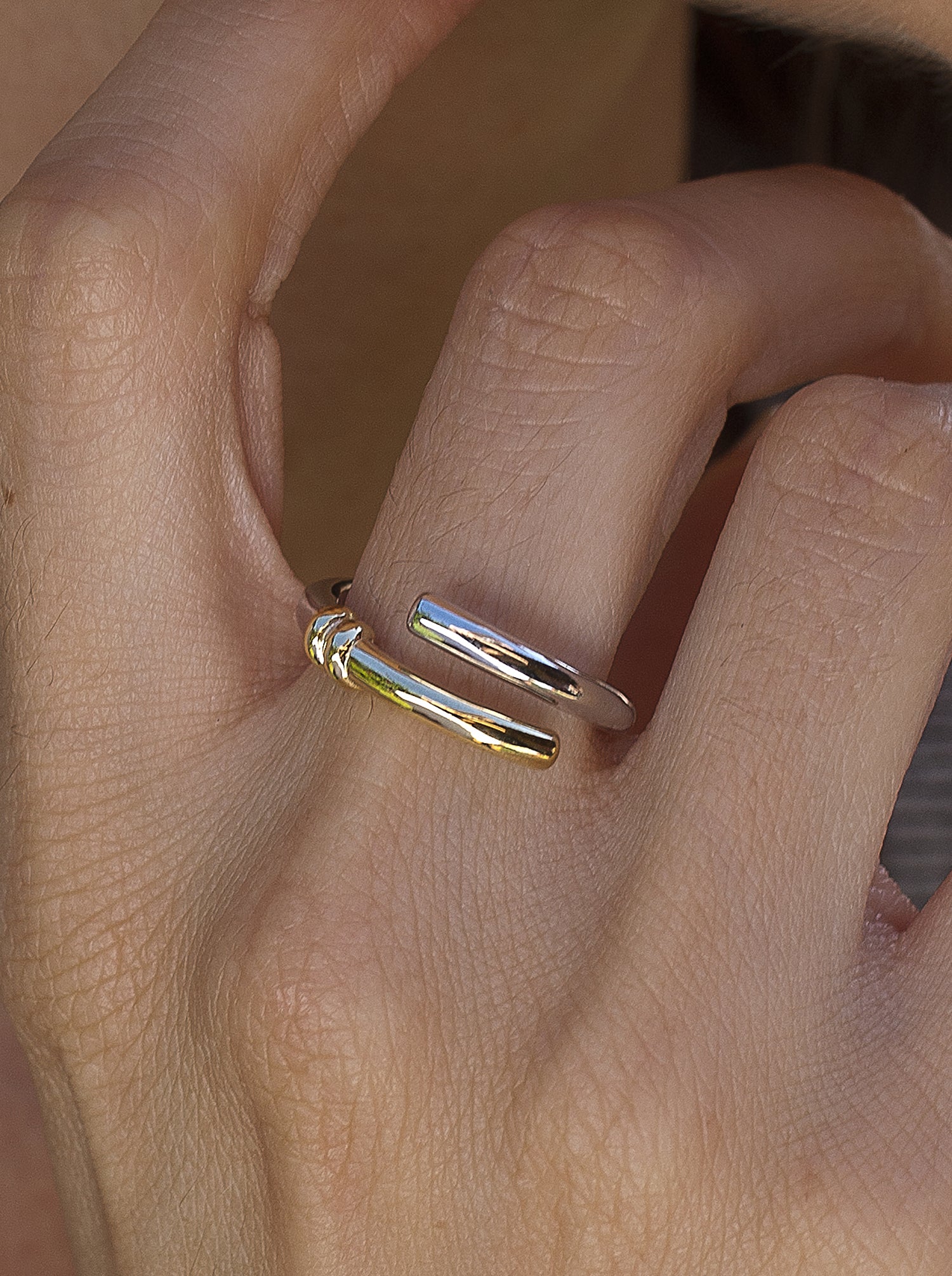 Anillos bicolor de plata diseño con nudo central