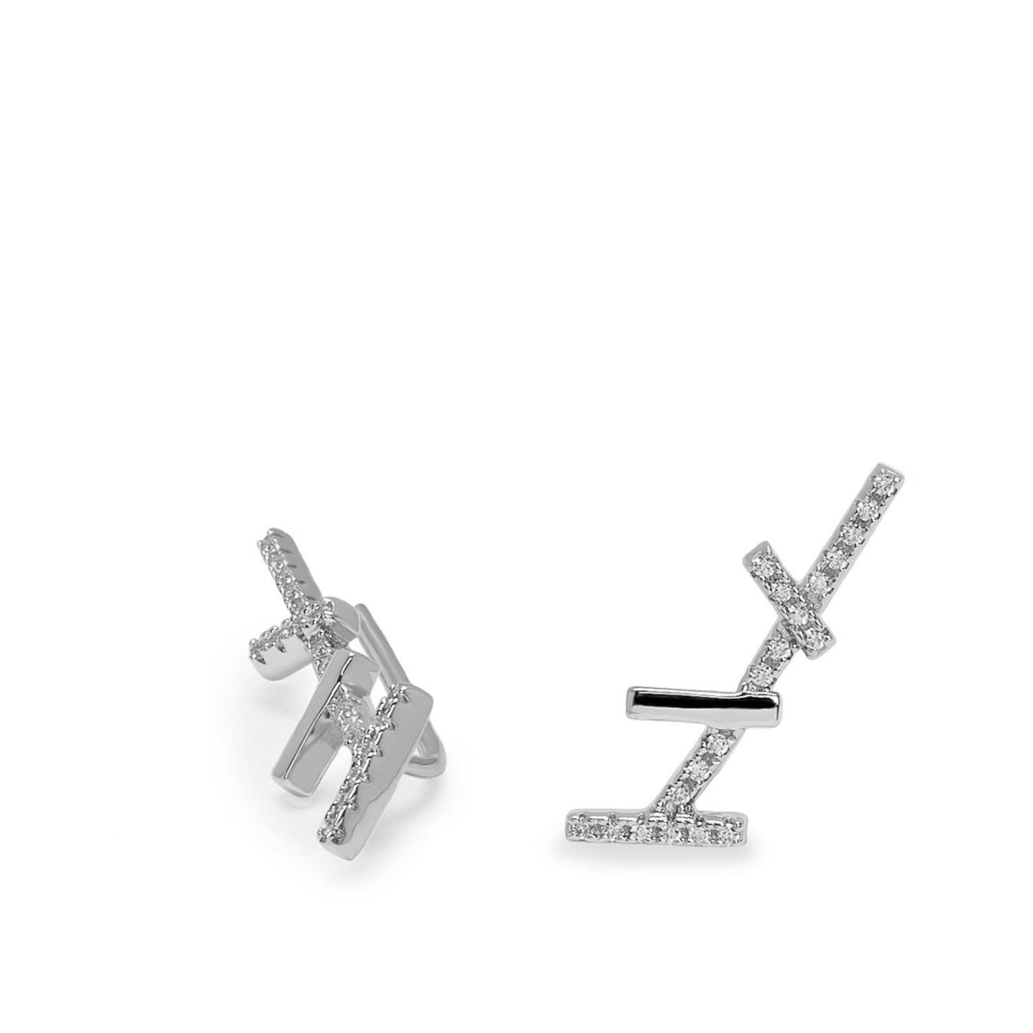 Boucles d'oreilles grimpeurs design minimaliste avec zircons