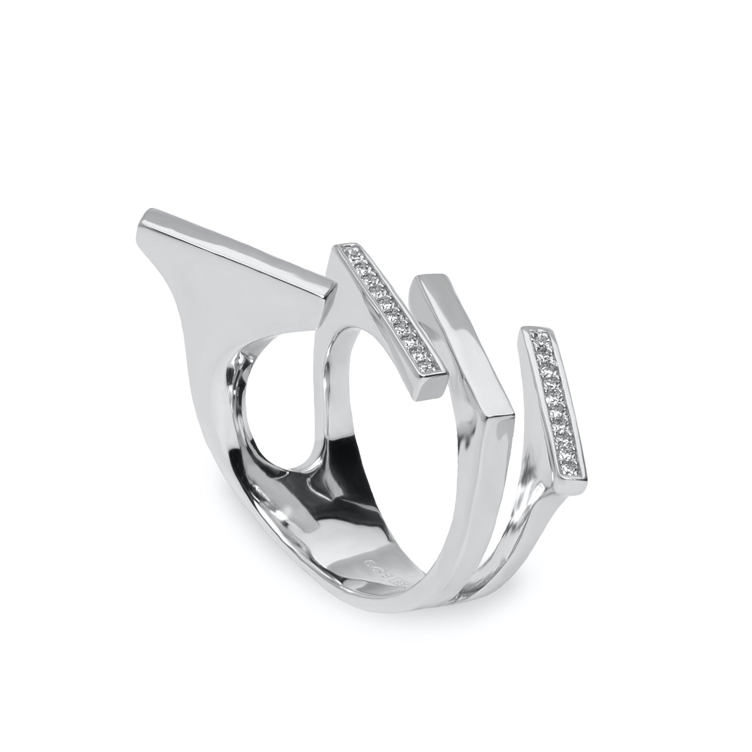 Anillos de diseño de plata escalonado con circonitas