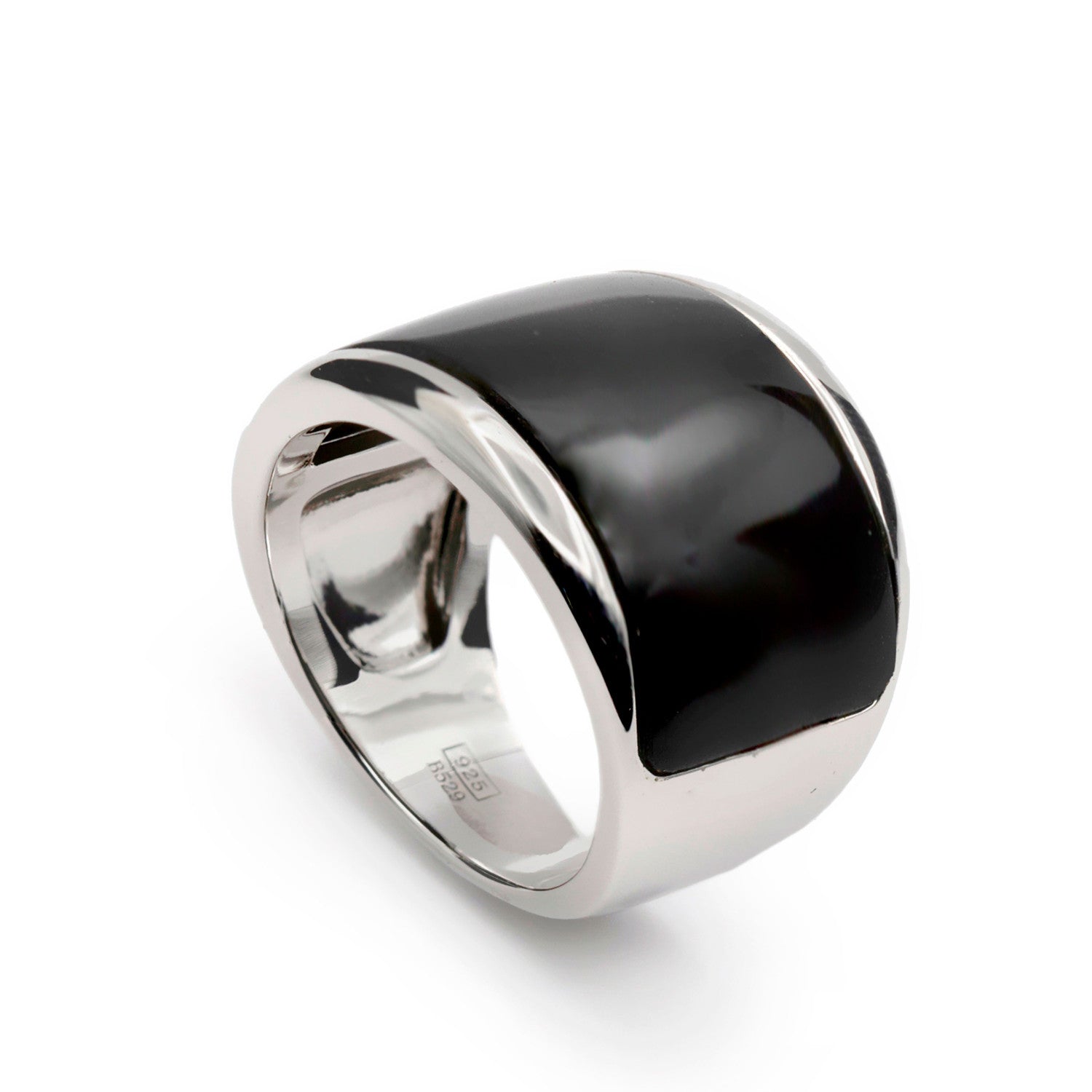 Anillos con piedras de diseño elegante en tono negro