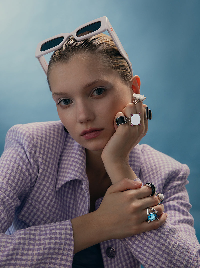 Rings with elegantly designed stones in black tones