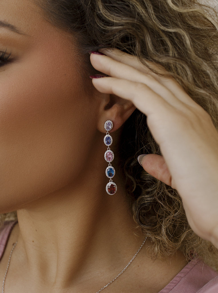 Pendientes de piedras de colores tonos vibrantes