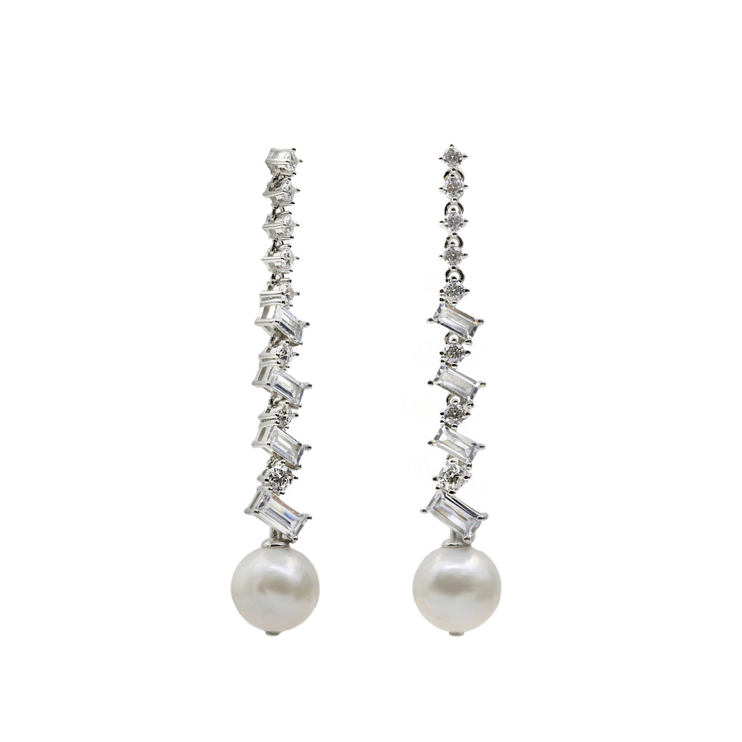 Pendientes novia largos con circonitas rectangulares y acabados en perla