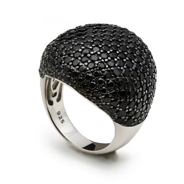 Bagues rondes de grande taille ornées de zirconiums cubiques noirs