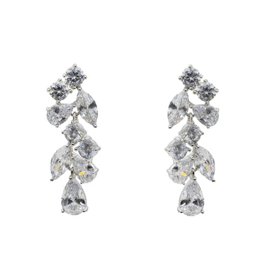 Boucles d'oreilles de mariée à motif floral en cascade