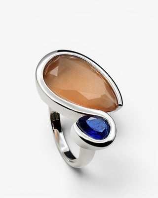 Anillo de plata con piedras ámbar y azul