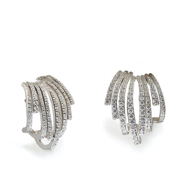Boucles d'oreilles originales avec un motif d'éventail en argent
