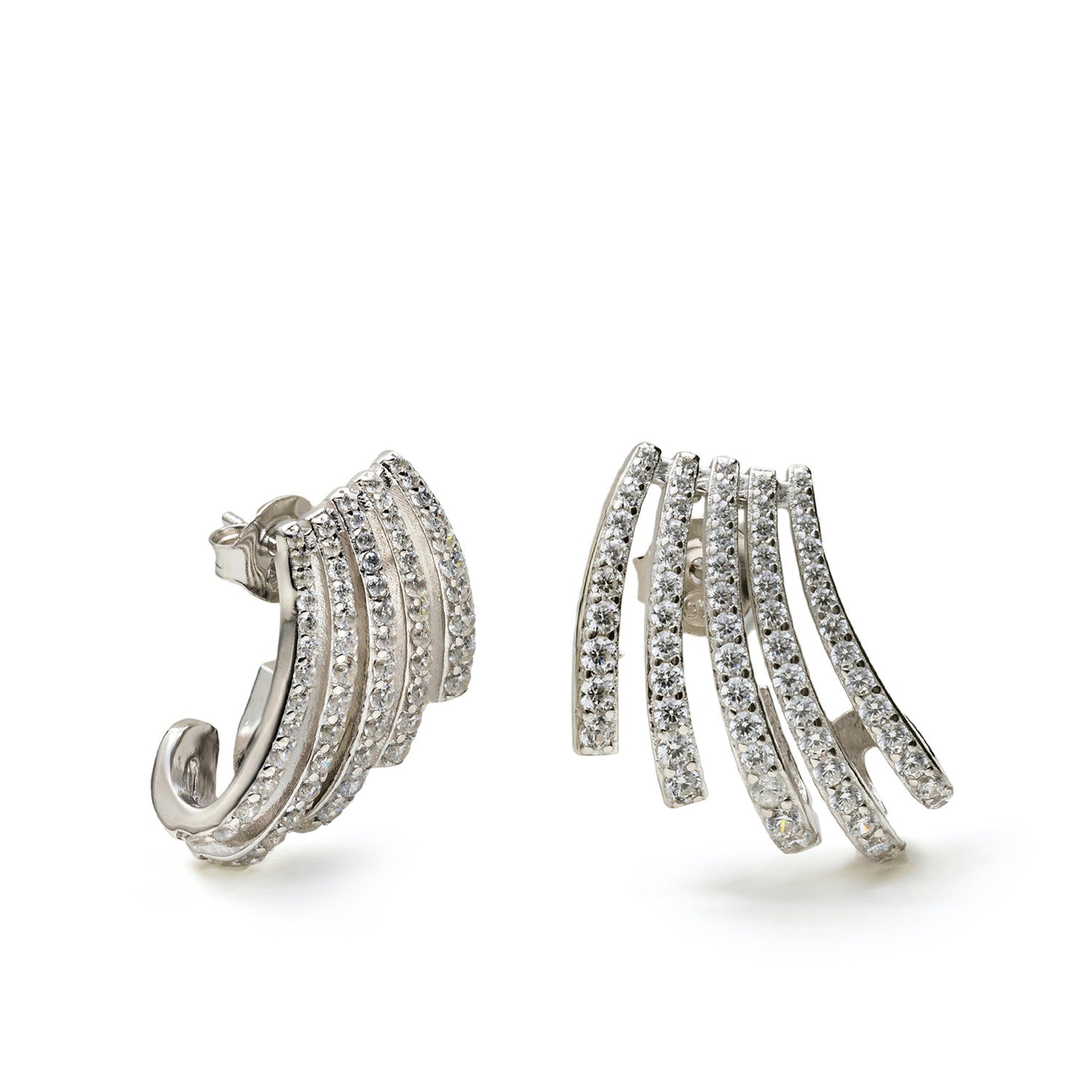 Boucles d'oreilles originales incurvées avec zircone cubique