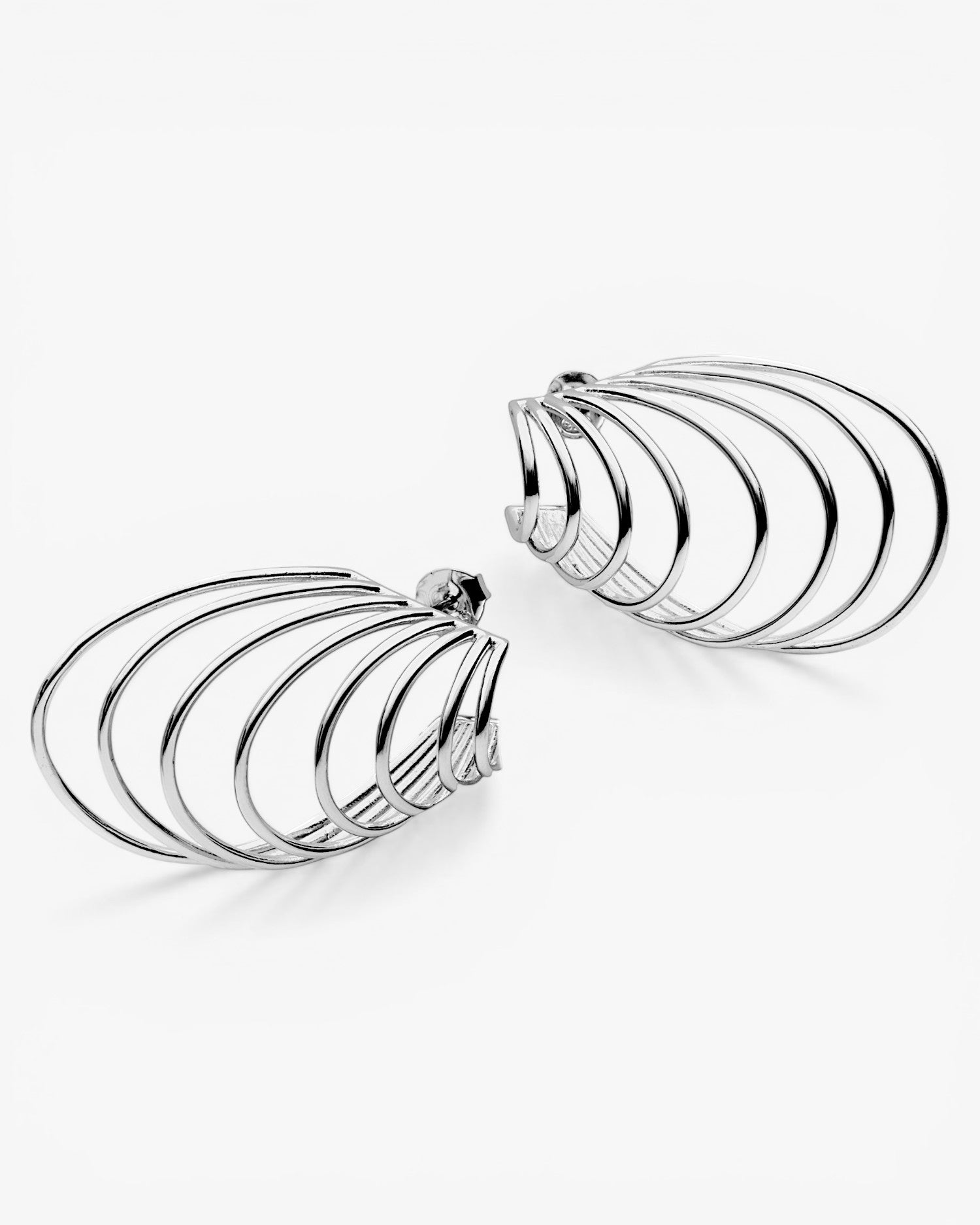 Pendientes originales en plata de diseño vanguardista