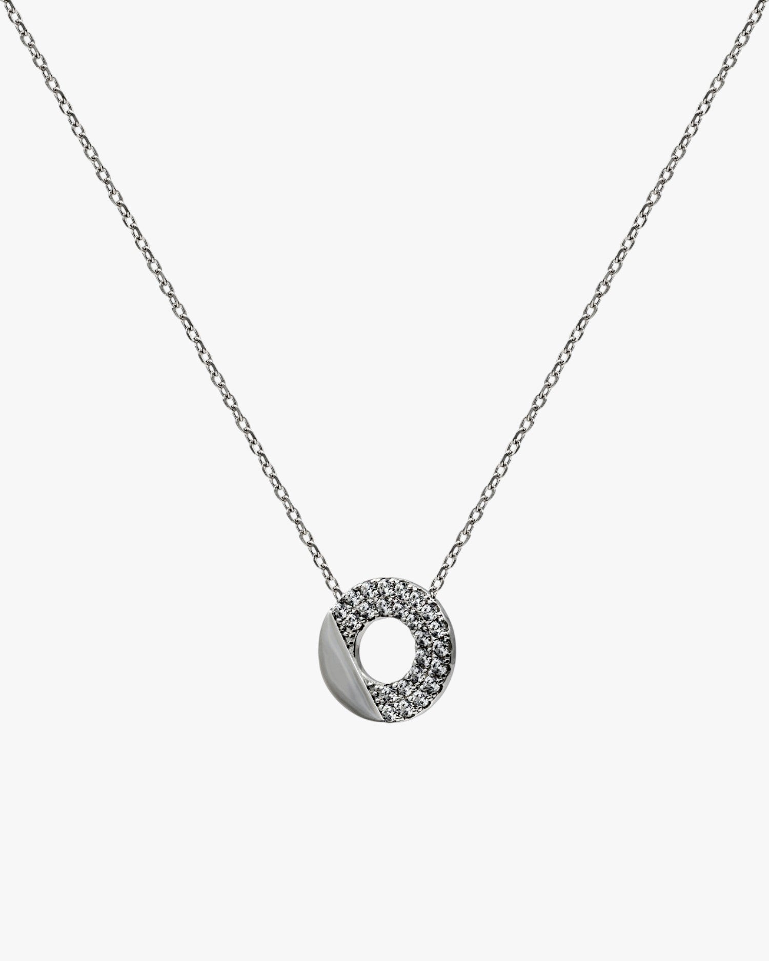 Collar pequeño tipo donut con circonitas