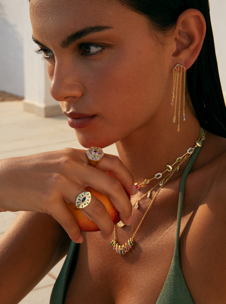 Anillos con piedras tono zafiro en talla marquesa