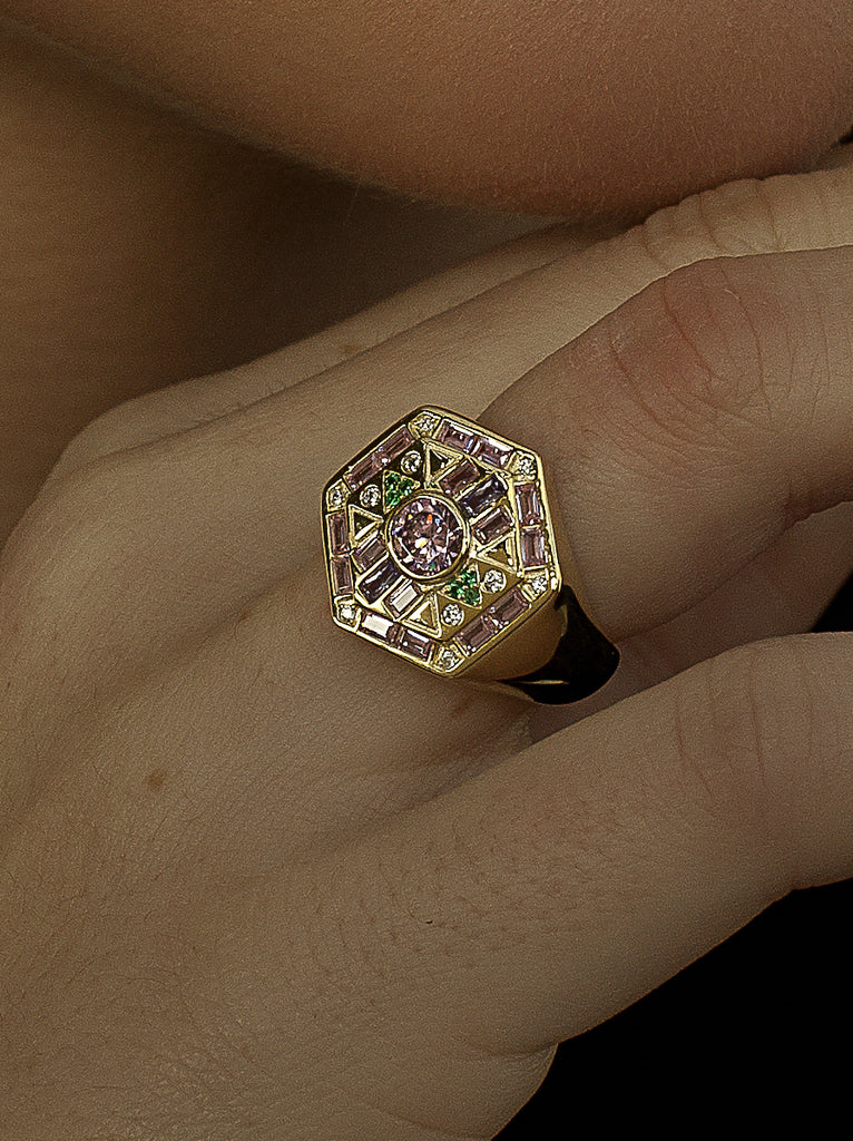 Anillos con piedras tono rosa diseño hexagonal