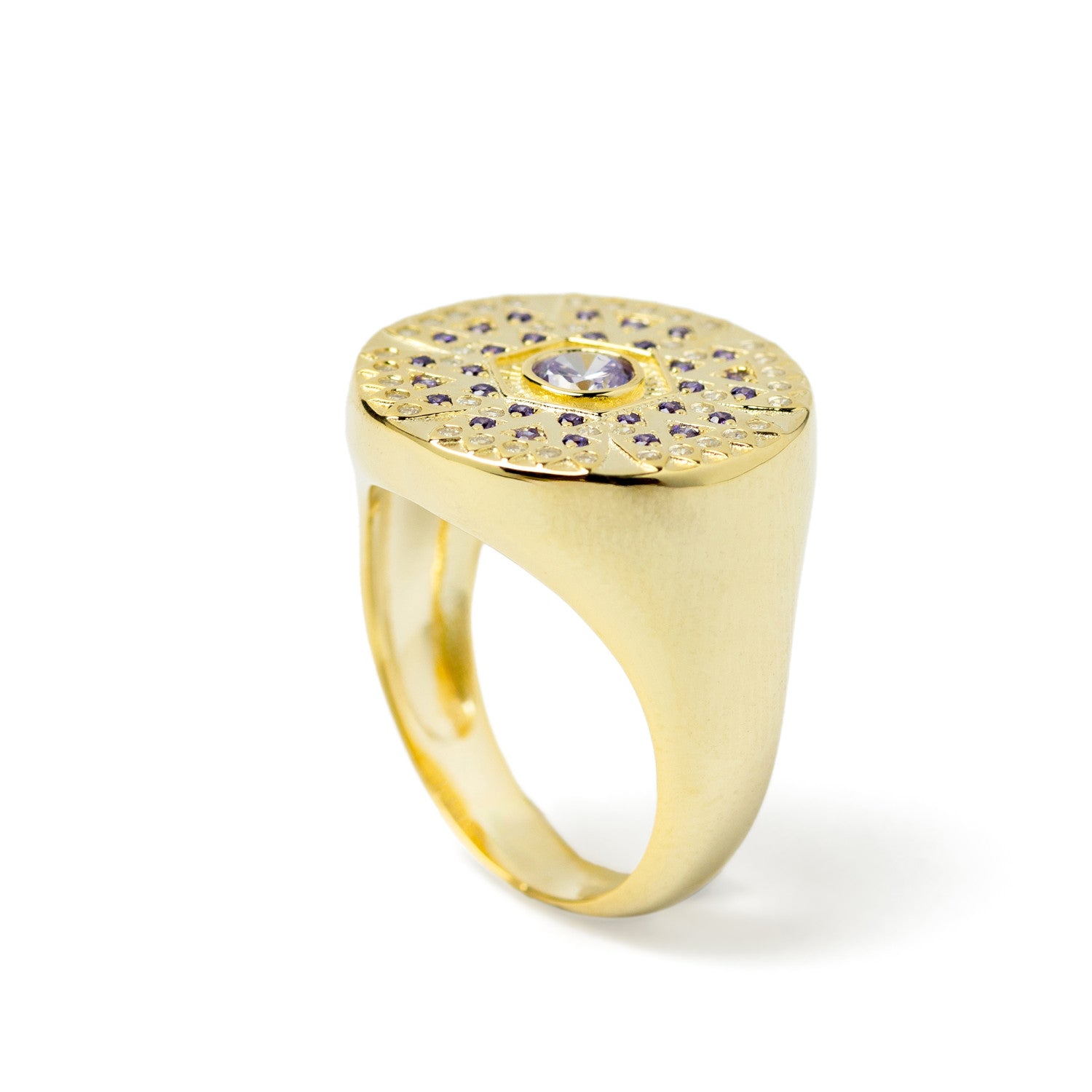 Anillos con piedras tono púrpura diseño redondo