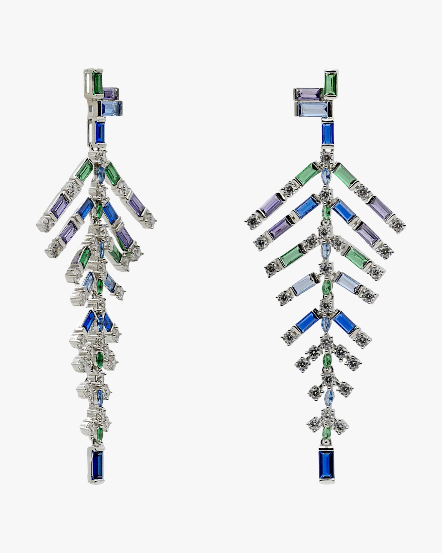 Pendientes largos con piedras de colores estilo hoja