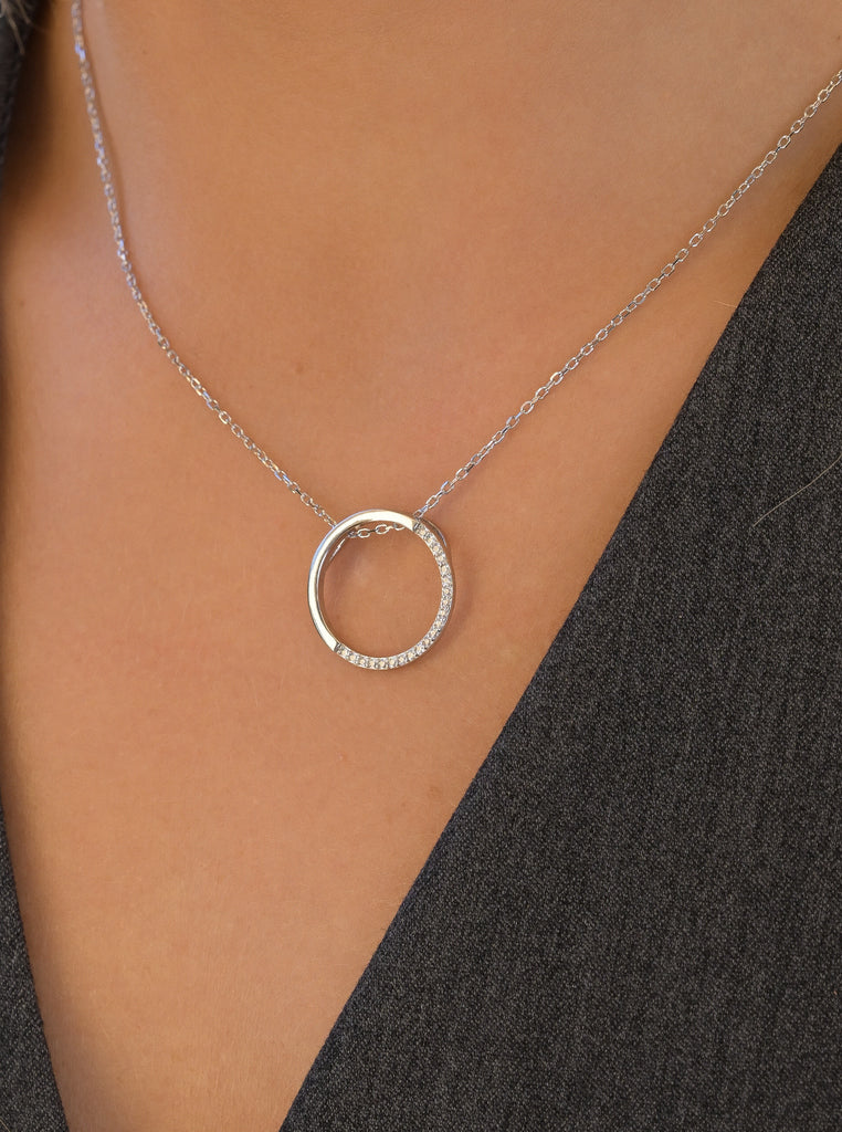 Collar doble circulo con circonitas