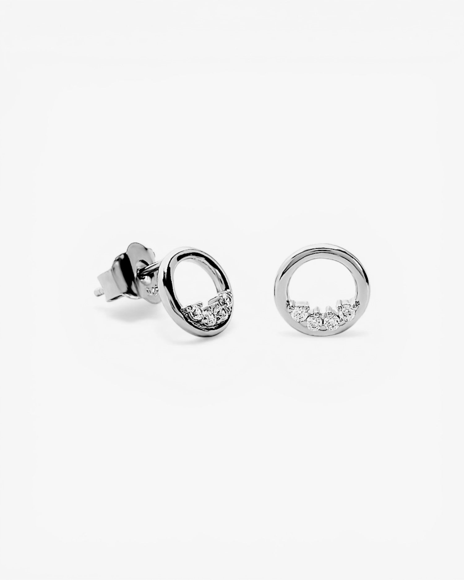 Pendientes pequeños circulo con mini circonitas