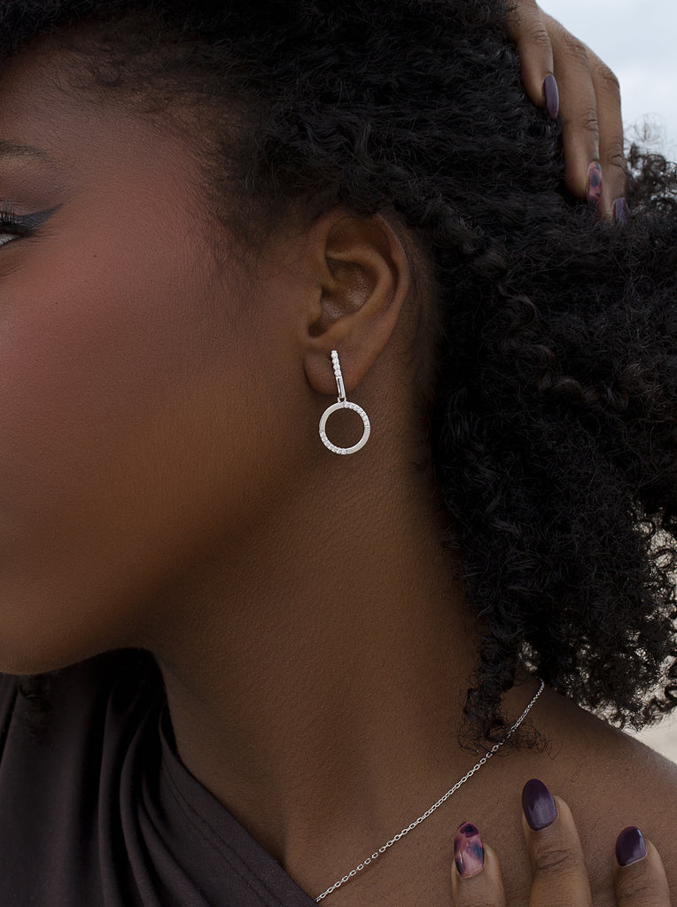 Pendientes originales circulo con circonitas