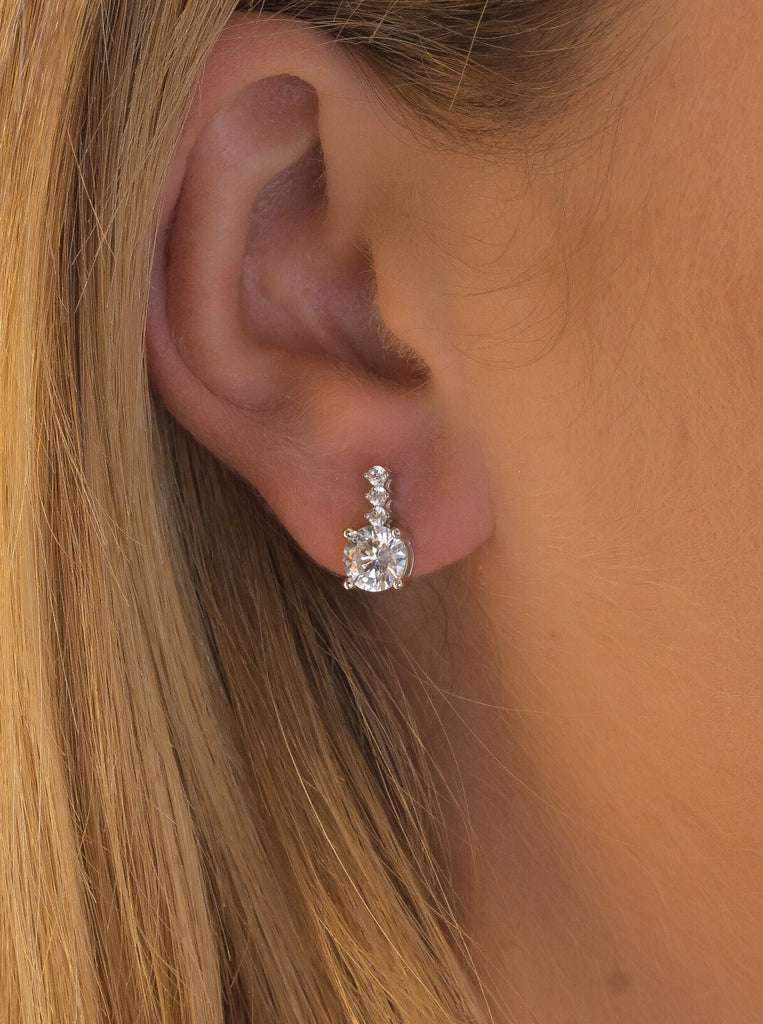 boucles d'oreilles petits avec zircons de différentes tailles