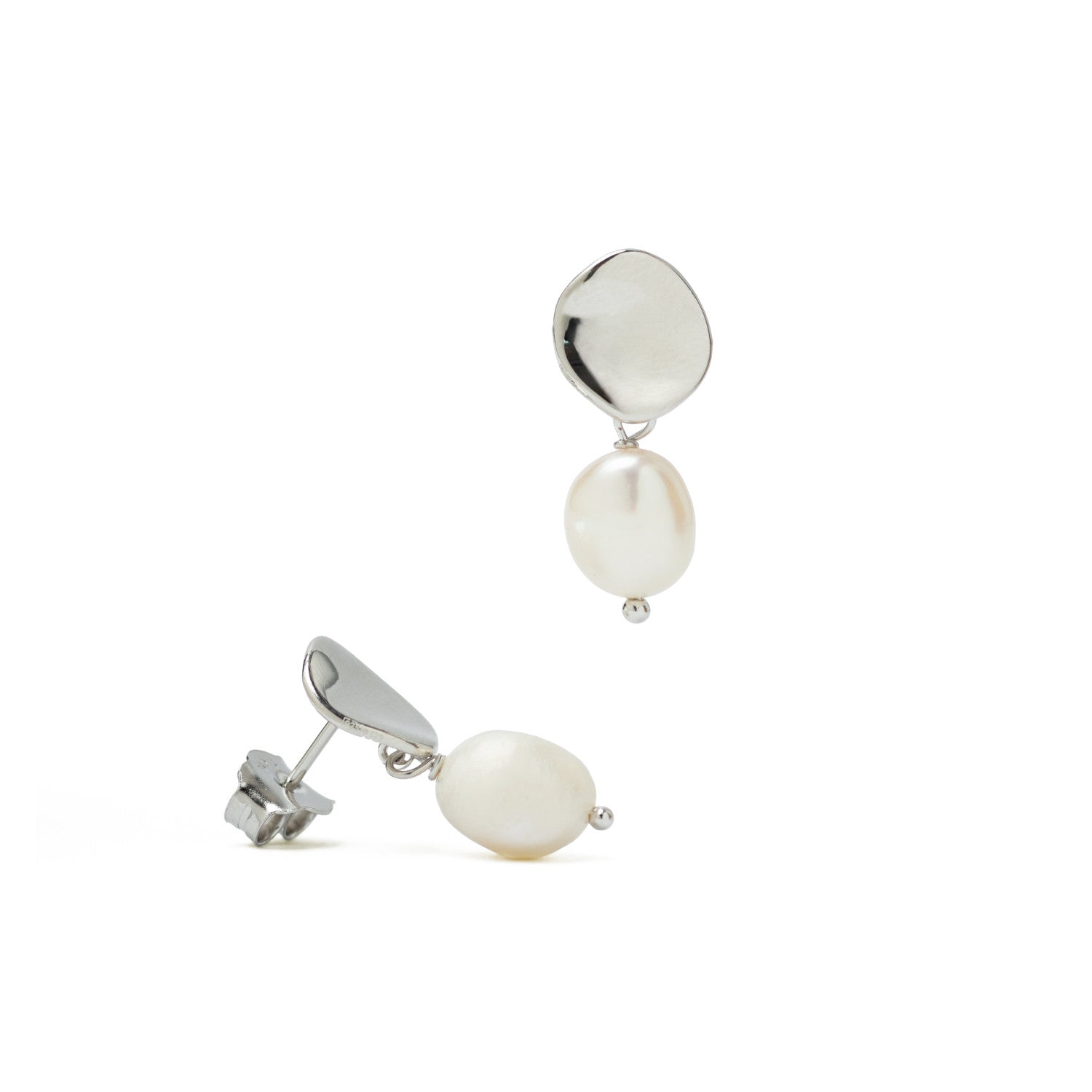 Pendientes de plata con perla colgante diseño liquido