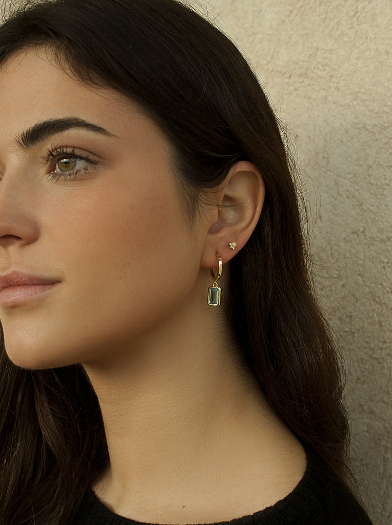 Pendientes con colgantes estilo aro con gema azul