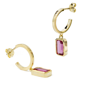 Pendientes con colgantes estilo aro con gema fucsia