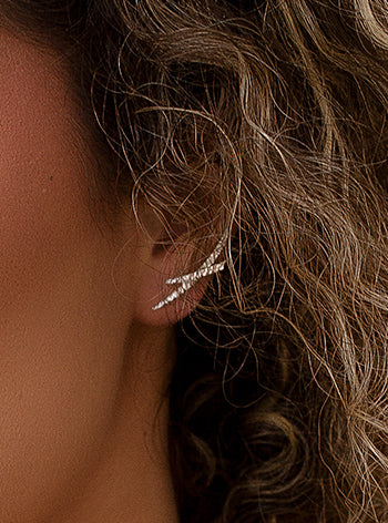 Pendientes trepadores de plata con circonitas diseño cruzado