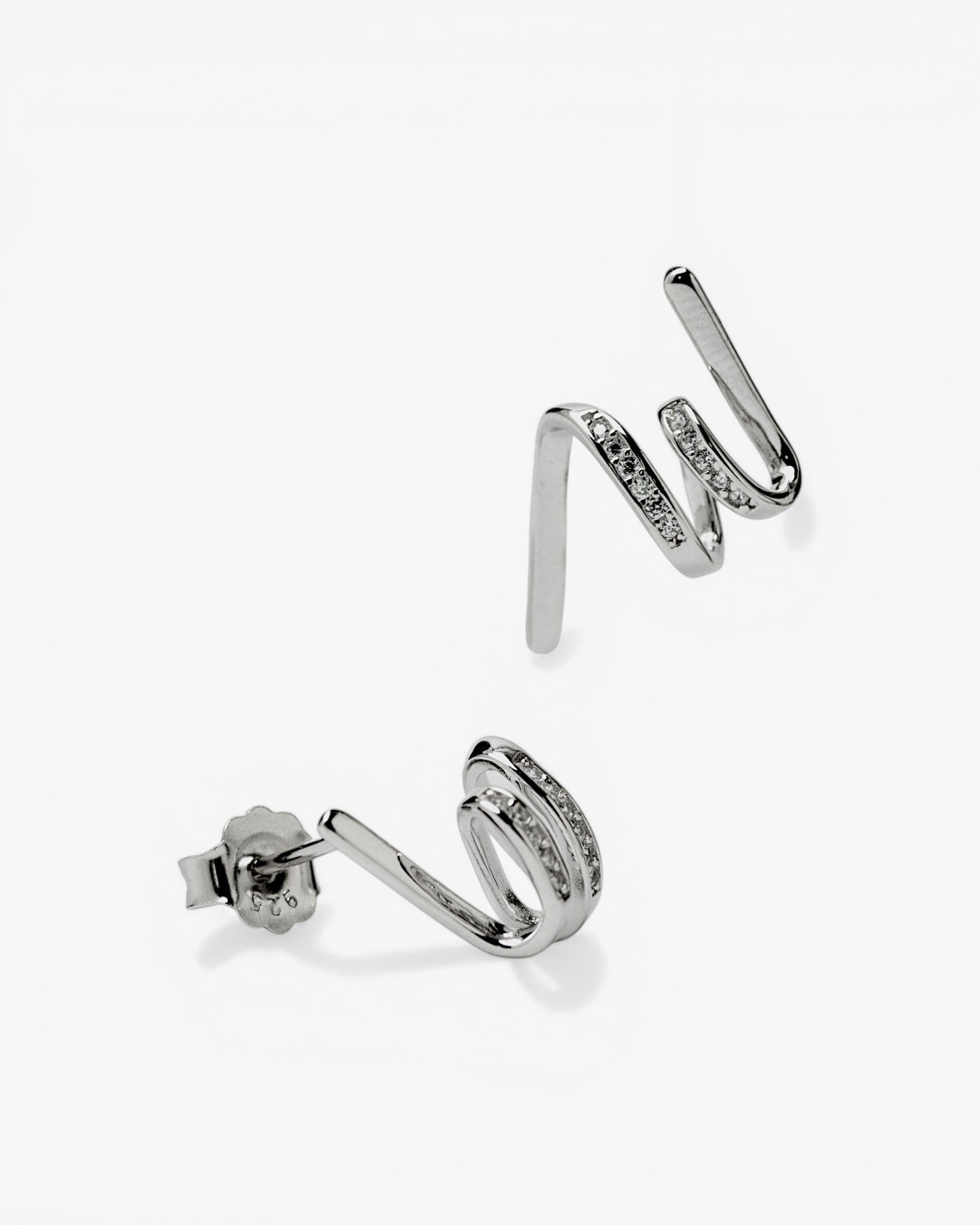 Pendientes de plata pequeños tirabuzón con circonitas