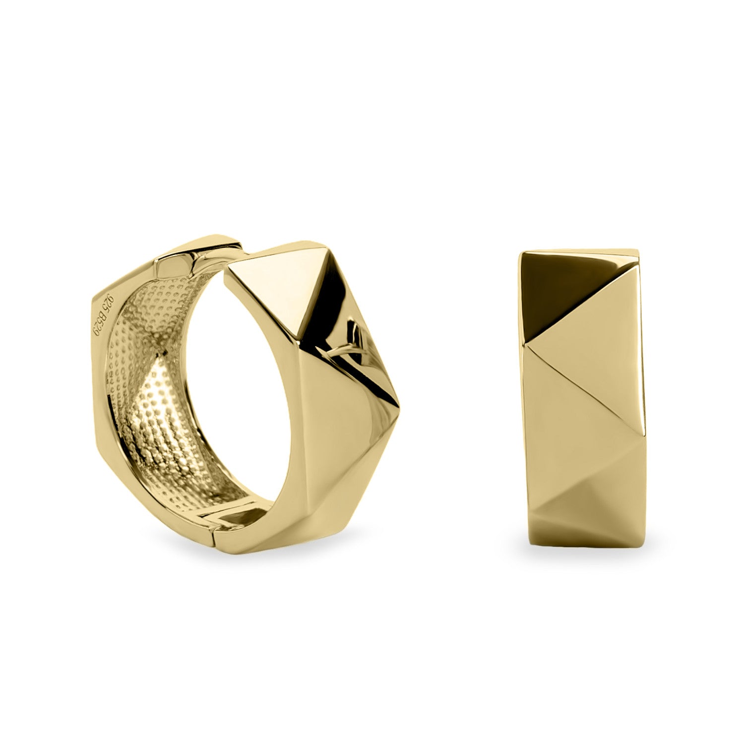 Pendientes aro de plata bañados en oro con acabado geométrico