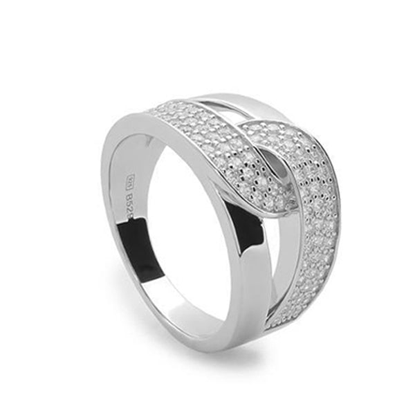 Anillo grande entrelazado con circonitas