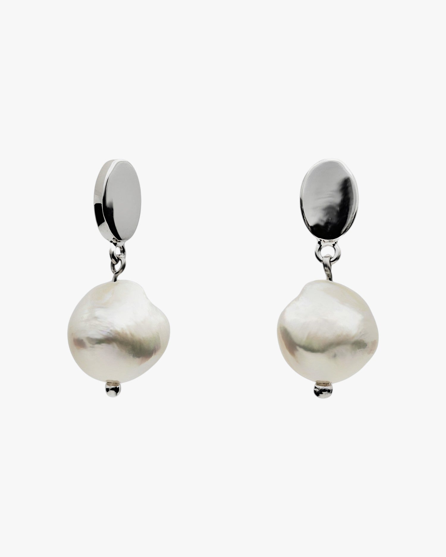 Pendientes perlas barrocas diseño minimalista