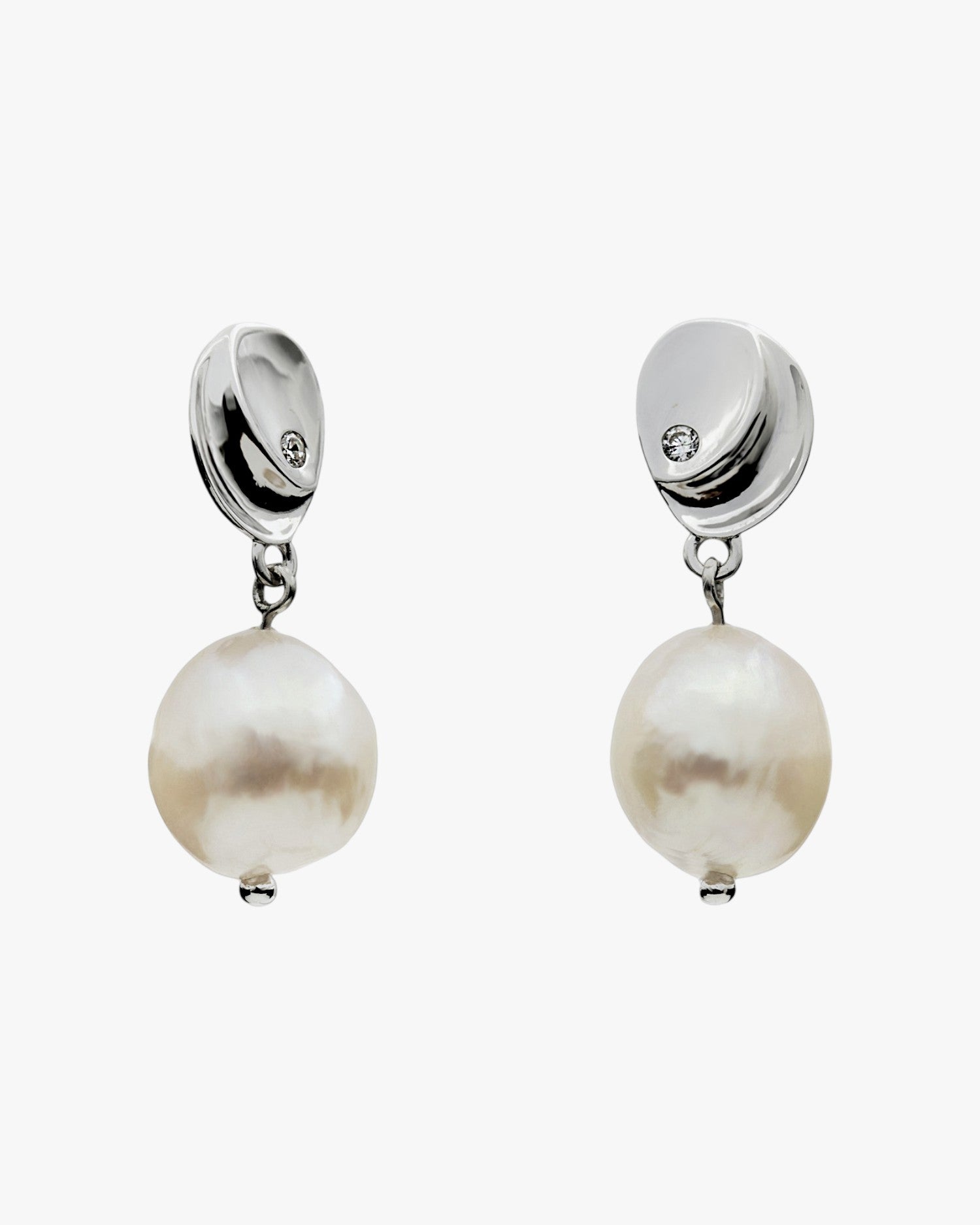 Boucles d'oreilles élégantes en perles naturelles