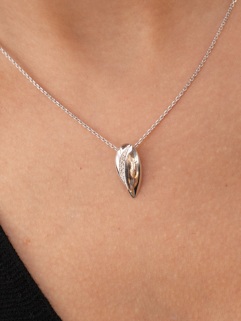 Small silver necklaces with cubic zirconia abstract design