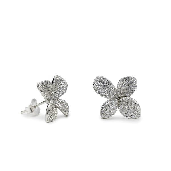 petits boucles d'oreillesde argent avec zircons en forme de fleur
