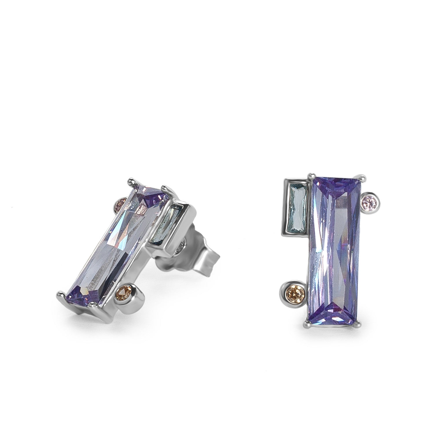 Petites boucles d'oreilles en argent à motif géométrique