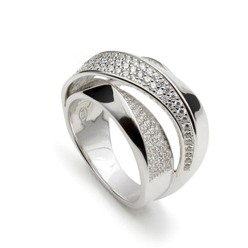 Anillo ancho de plata con circonita con volumen
