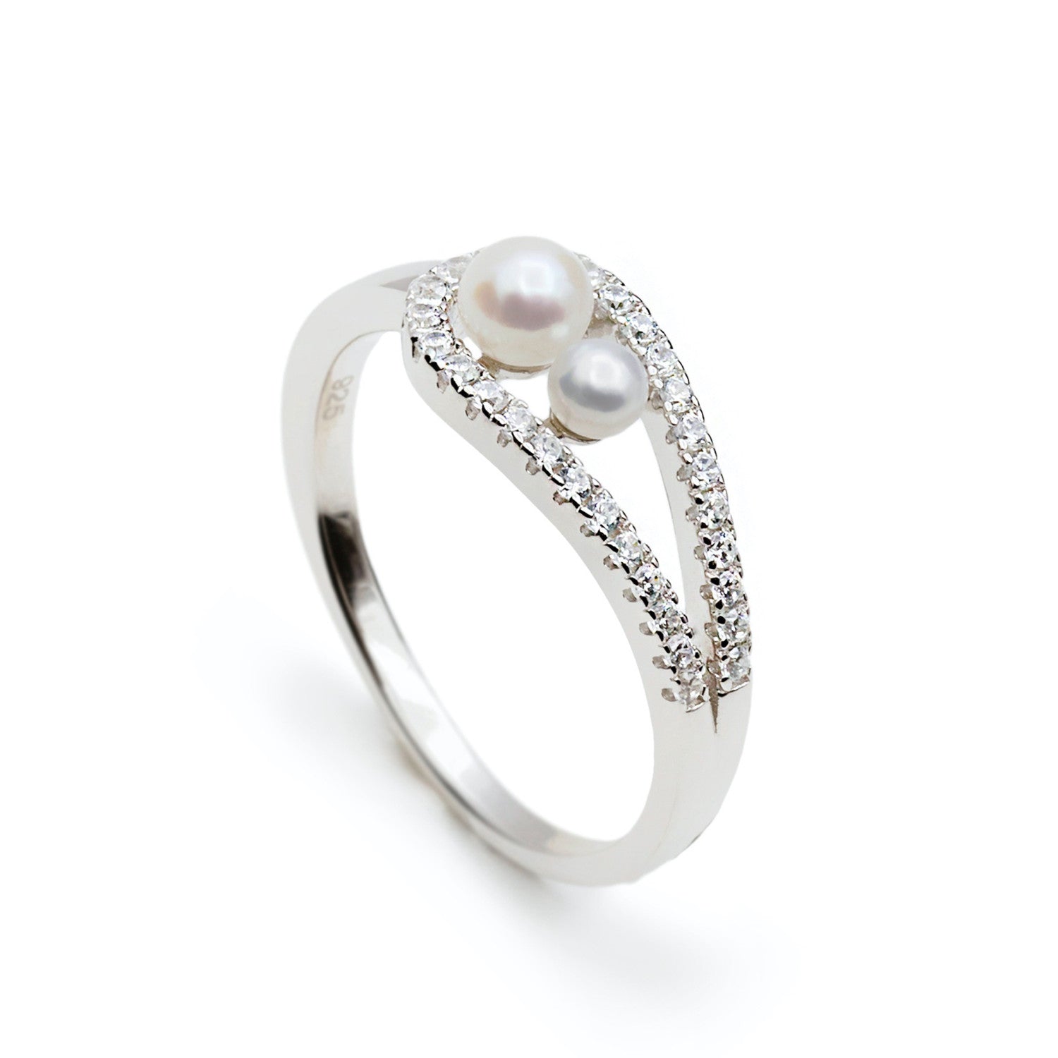 bague avec perles argent design moderne