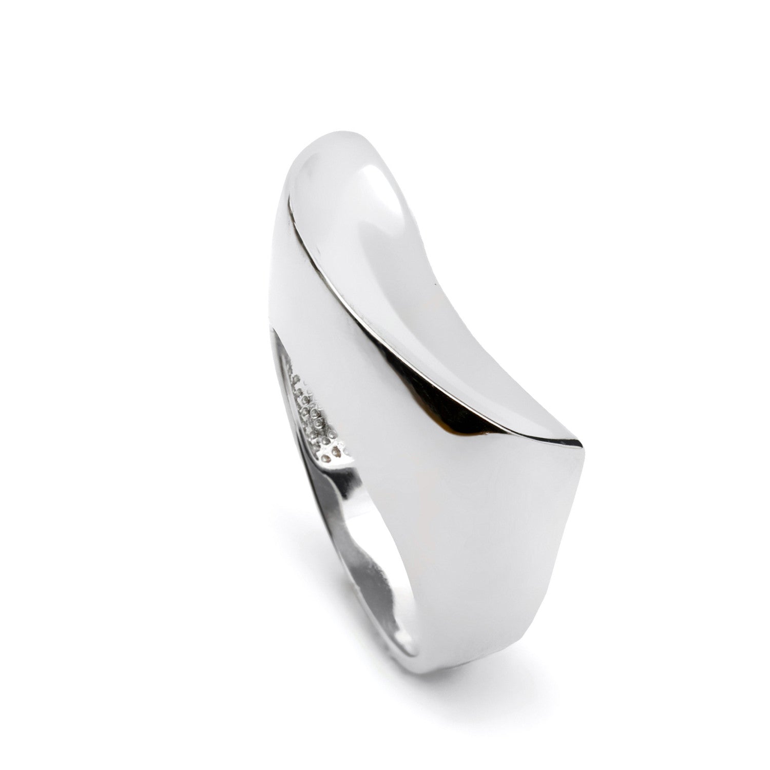 Anillos de diseño en plata de estilo curvado