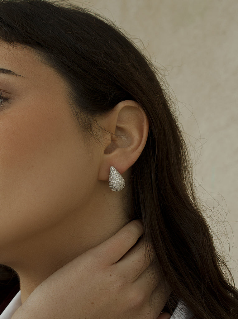 Pendientes originales de plata en forma de gota mini con circonita
