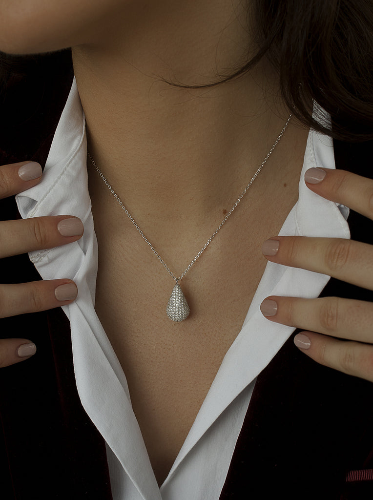 Collar original de plata en forma de gota mini con circonita