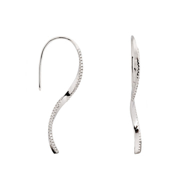 Pendientes originales de plata diseño minimalista y curvo