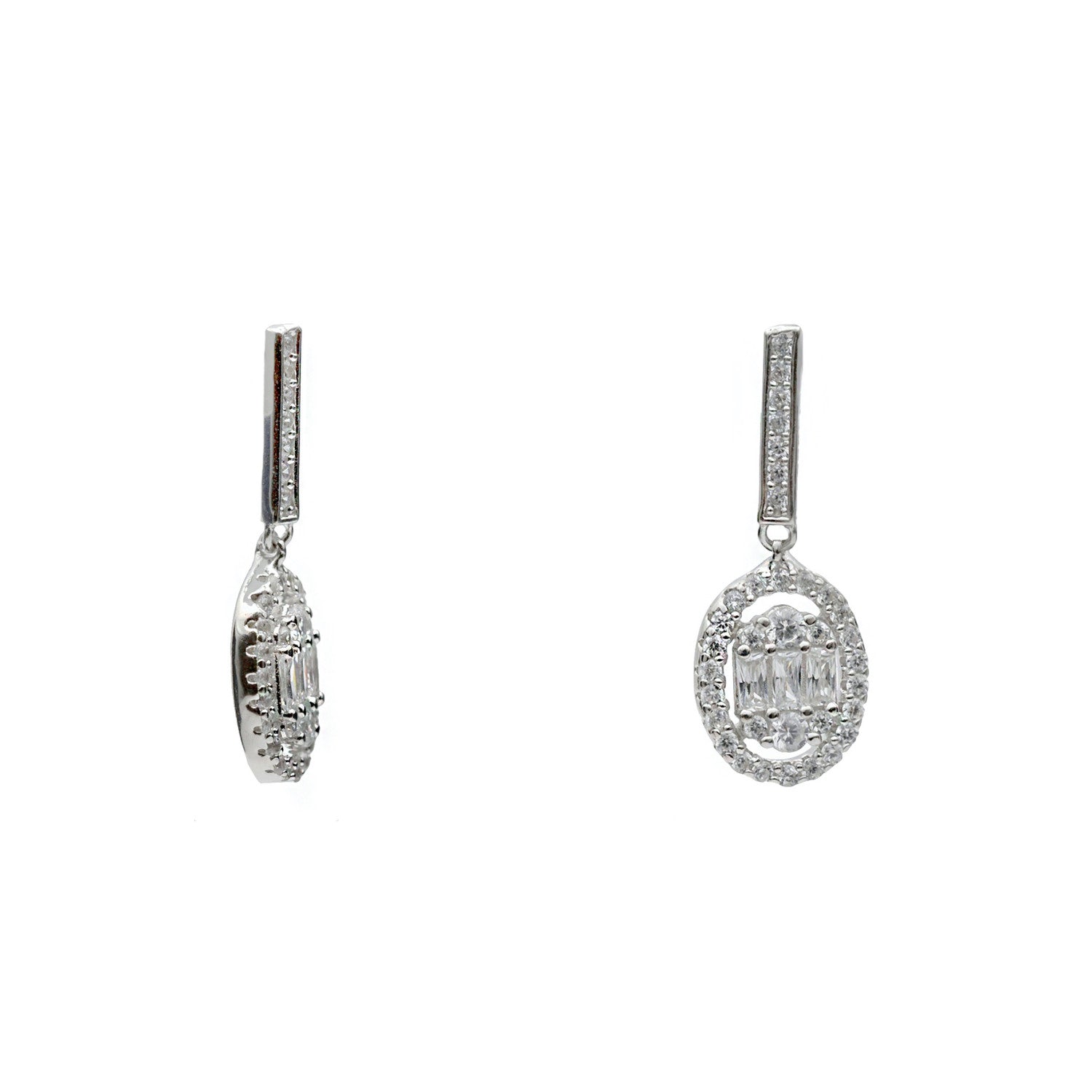 Boucles d'oreilles avec zircon ovalependentif