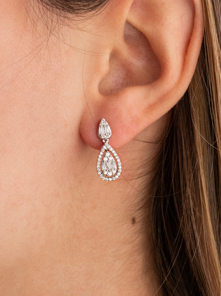 Boucles d'oreilles double de argent avec zircons en forme de goutte