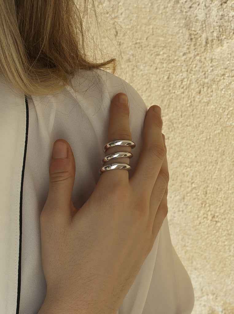 Anillo de plata diseño original en espiral
